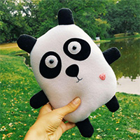 igrushka-myagkaya-kosmozoo-panda-cherno-belaya